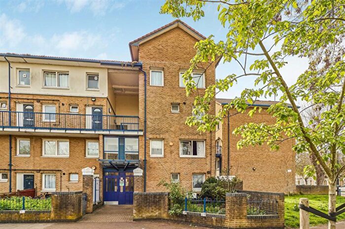 2 Bedroom Flat For Sale In Pilot Close, New Cross, SE8