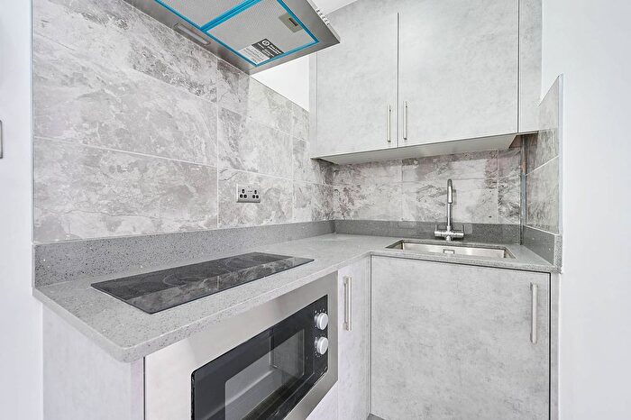 1 Bedroom Studio To Rent In High Street, West Drayton, UB7