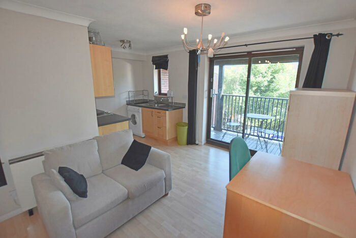 Studio To Rent In Castle Gardens, Castle Marina, NG7