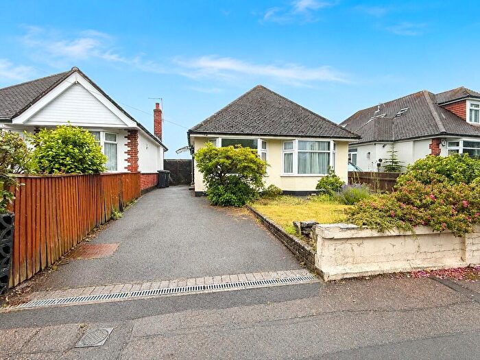 2 Bedroom Detached Bungalow For Sale In Muscliffe Lane, Bournemouth, BH9