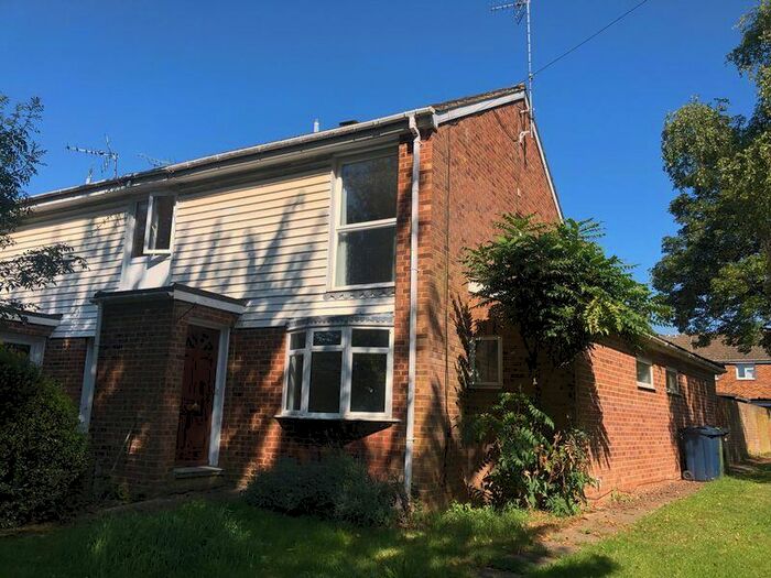 2 Bedroom End Of Terrace House To Rent In The Croft, Marlow, SL7