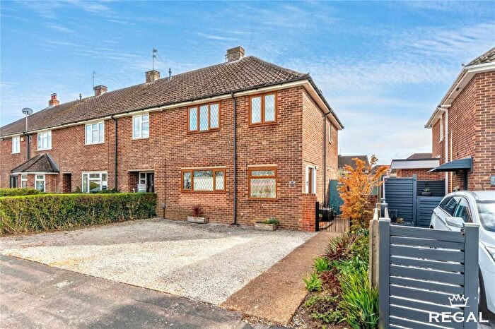 3 Bedroom Semi-Detached House For Sale In Chestnut Avenue, Eastleigh, SO50