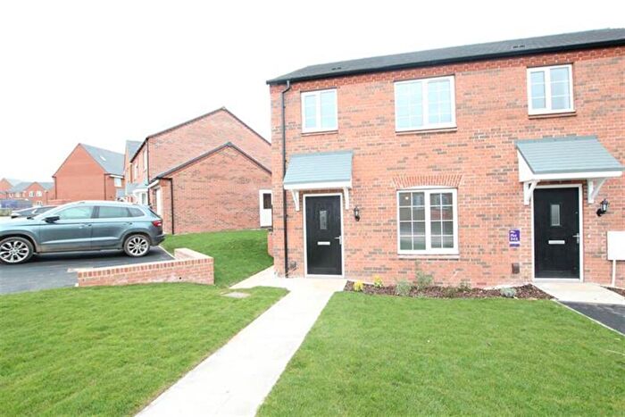 3 Bedroom End Of Terrace House To Rent In Wooster Close, Edwalton, NG12