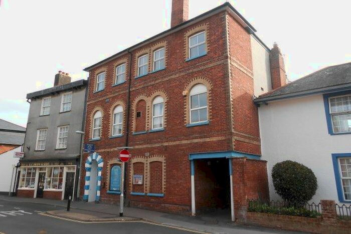 3 Bedroom Flat To Rent In Church Street, Exeter EX2