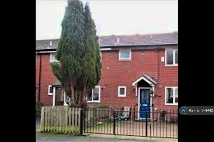 3 Bedroom Terraced House To Rent In Tetlow Street, Manchester, M40