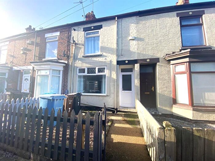 2 Bedroom House For Sale In Strathcona Villas, Ceylon Street, Hull, HU9