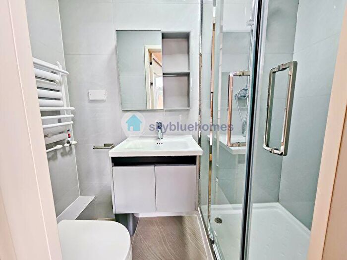 6 Bedroom End Of Terrace House To Rent In Brentwood Road, Leicester, LE2
