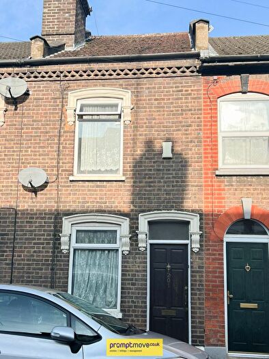 3 Bedroom Property To Rent In North Street, Luton, LU2