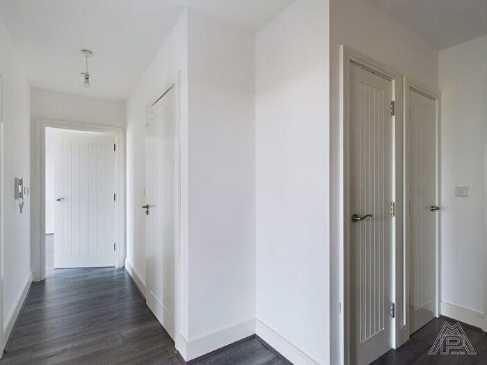 2 Bedroom Apartment To Rent In Winstar Drive, South Ockendon, RM15