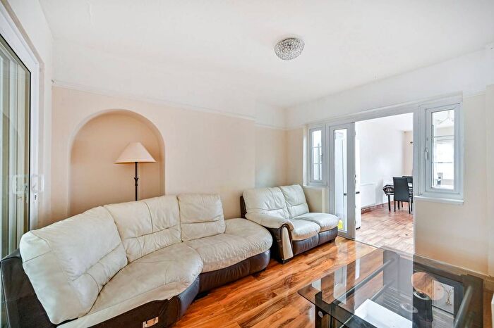 4 Bedroom Property To Rent In Mogden Lane, Isleworth, TW7