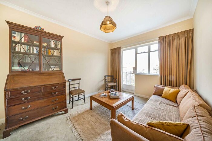 1 Bedroom Flat For Sale In Elystan Place, Chelsea, SW3