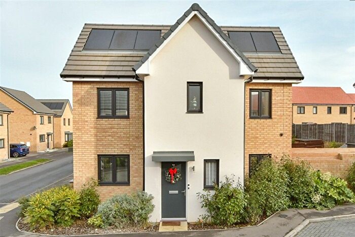 3 Bedroom Detached House For Sale In Redshank View, Sheerness, Kent, ME12