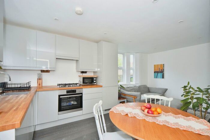 1 Bedroom Flat To Rent In Victoria Way, London, SE7