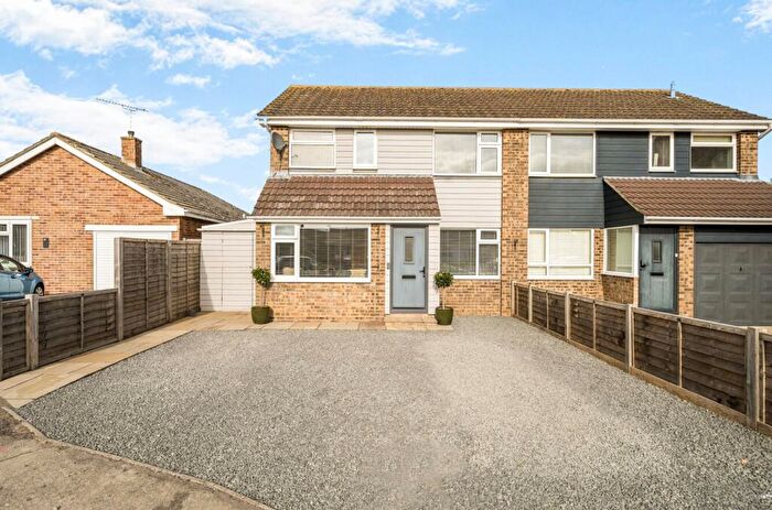 3 Bedroom Semi-Detached House For Sale In Ledbury Way, Nyetimber, PO21