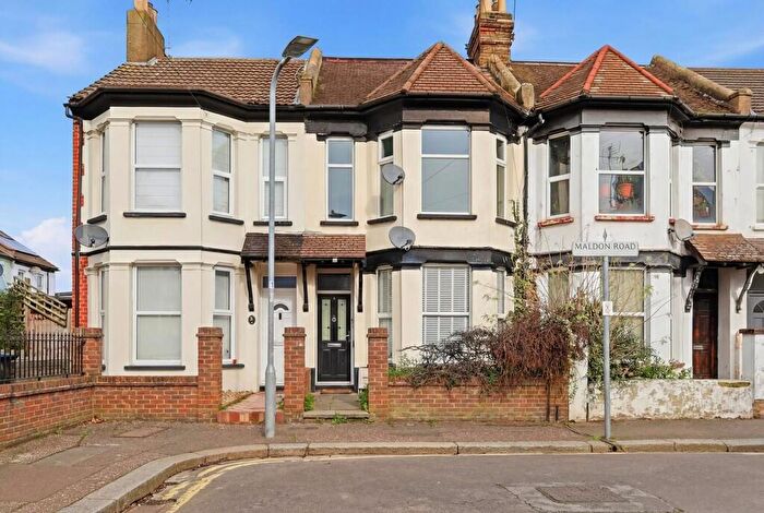 1 Bedroom Apartment For Sale In Maldon Road, Southend-on-Sea, SS2