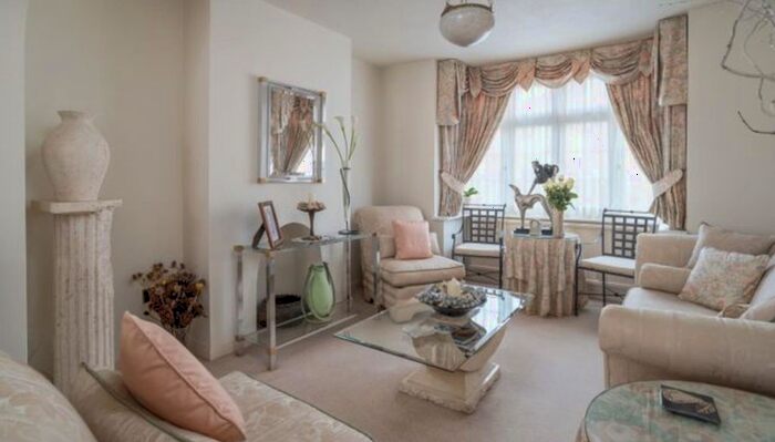 3 Bedroom Semi-Detached House To Rent In Burnham Gardens, Hounslow, TW4