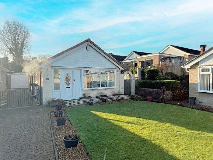 2 Bedroom Detached Bungalow For Sale In Stanhope Close, Horsforth, LS18