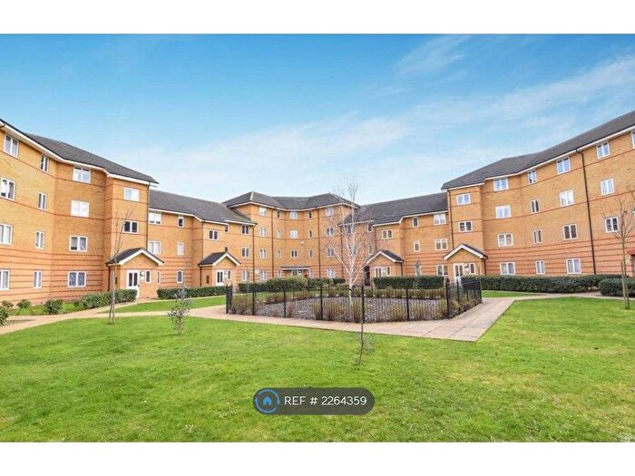 2 Bedroom Flat To Rent In Stanley Close, London, SE9