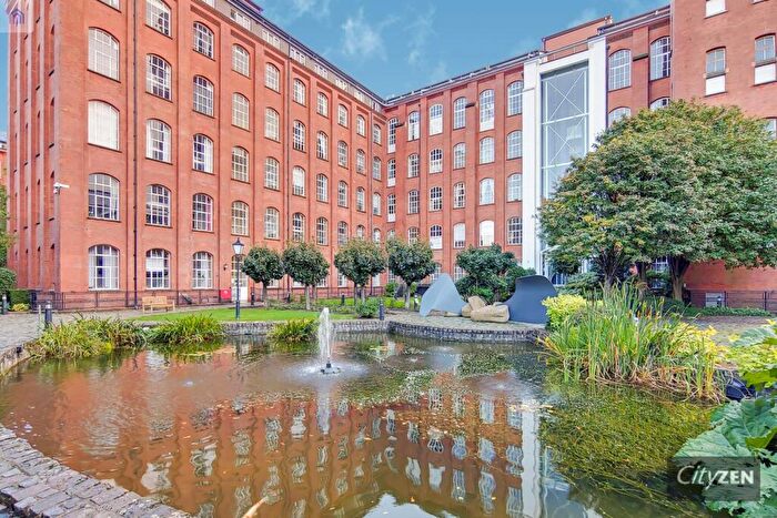 1 Bedroom Flat For Sale In Manhattan Building, Bow Quarter, E3