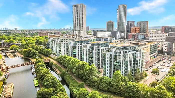2 Bedroom Flat For Sale In Waterside Way, Lapwing Heights Waterside Way, N17