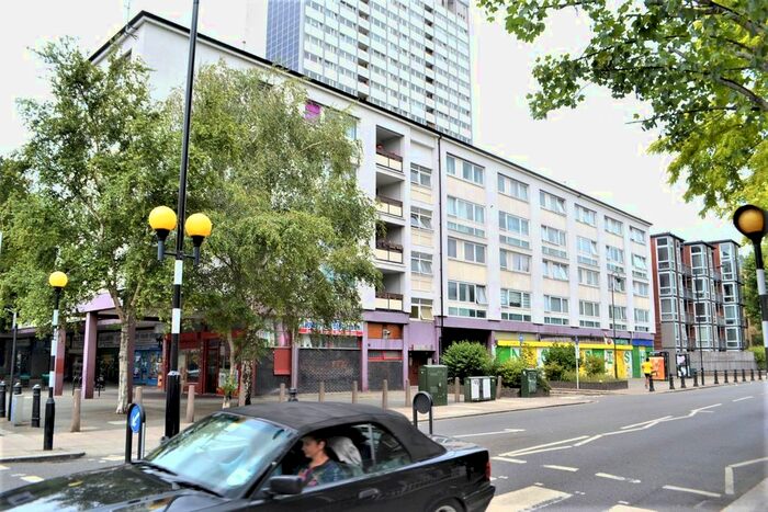 3 Bedroom Flat To Rent In St. Anns Road, Holland Park, London, W11