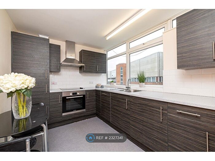 2 Bedroom Flat To Rent In Dugdale Court, Leamington Spa, CV31