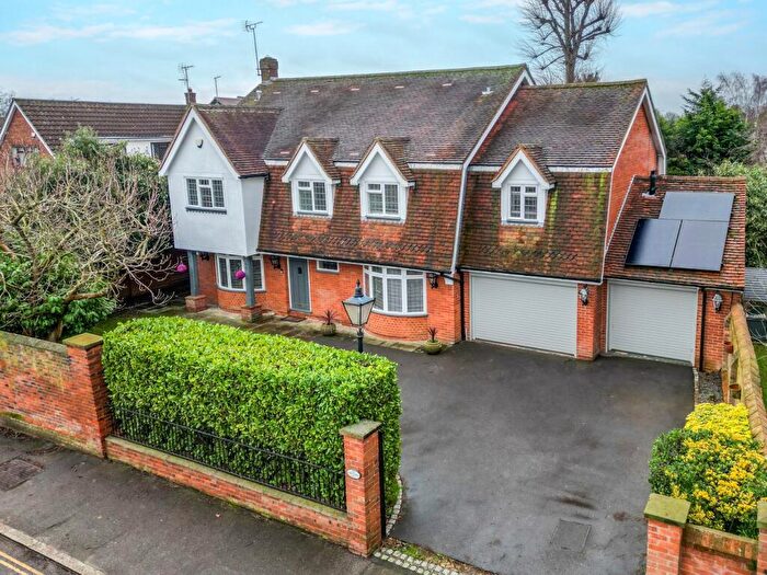 5 Bedroom Detached House For Sale In High Street, Ingatestone, CM4