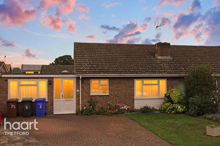 3 Bedroom Semi-Detached Bungalow For Sale In Plover Close, Beck Row, IP28