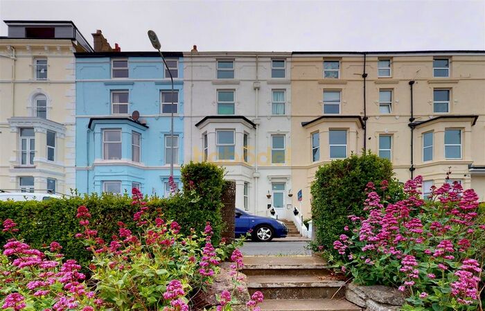 2 Bedroom Flat To Rent In Bright Crescent, Bridlington, YO15