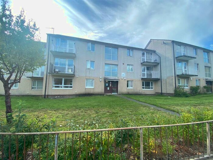 1 Bedroom Flat To Rent In Wycliffe Gardens, Shipley, BD18