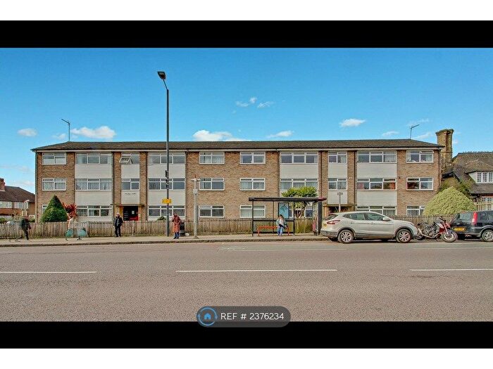 2 Bedroom Flat To Rent In South Vale, Harrow, HA1