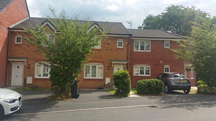 3 Bedroom Town House To Rent In Corn Mill Drive, Bolton, BL4
