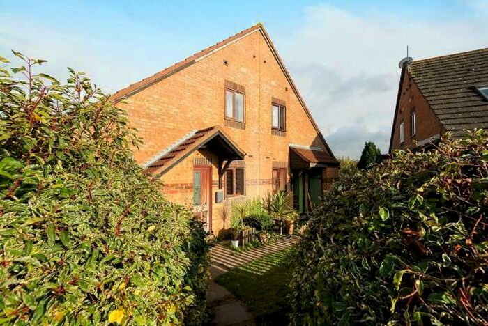 1 Bedroom Semi-Detached House To Rent In Southwold, Bicester, OX26