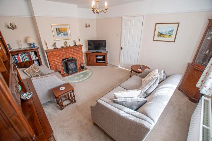 2 Bedroom Semi-Detached Bungalow For Sale In Culls Road, Normandy, GU3