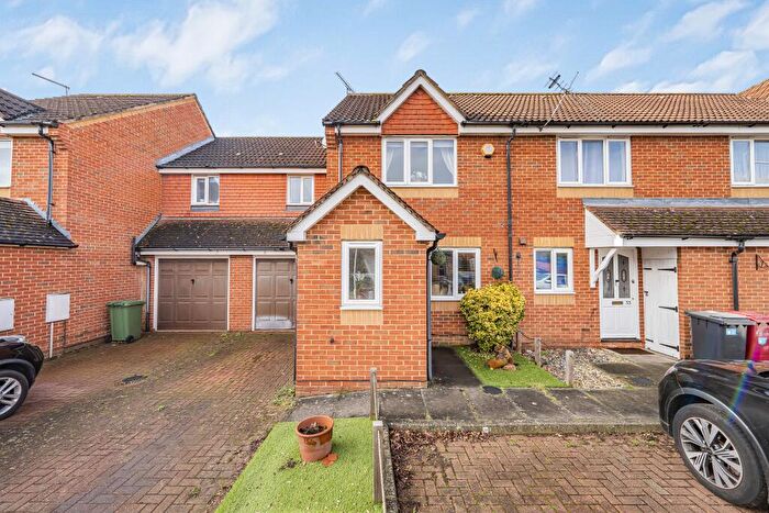 3 Bedroom Terraced House For Sale In Trumper Way, Cippenham, SL1