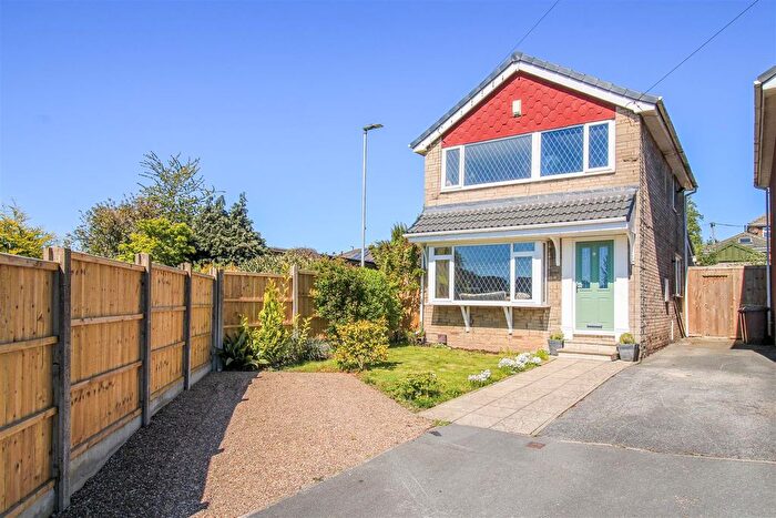 3 Bedroom Detached House For Sale In Teall Court, Ossett, WF5