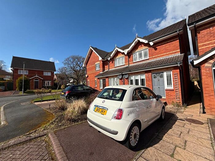 2 Bedroom House To Rent In Abingdon Close, Macclesfield, SK11