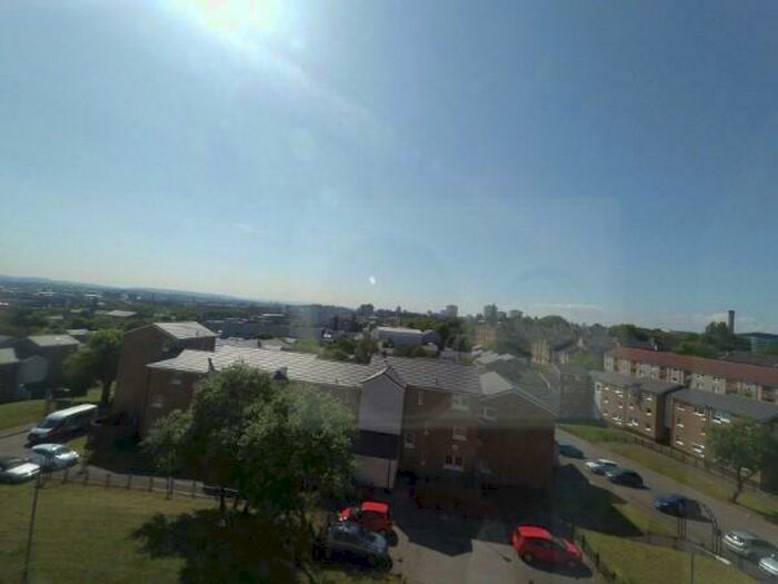 2 Bedroom Flat To Rent In Cardross Street, Glasgow, G31