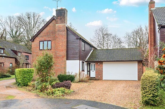 4 Bedroom Detached House For Sale In Merrick Way, Valley Park, Chandler's Ford, SO53