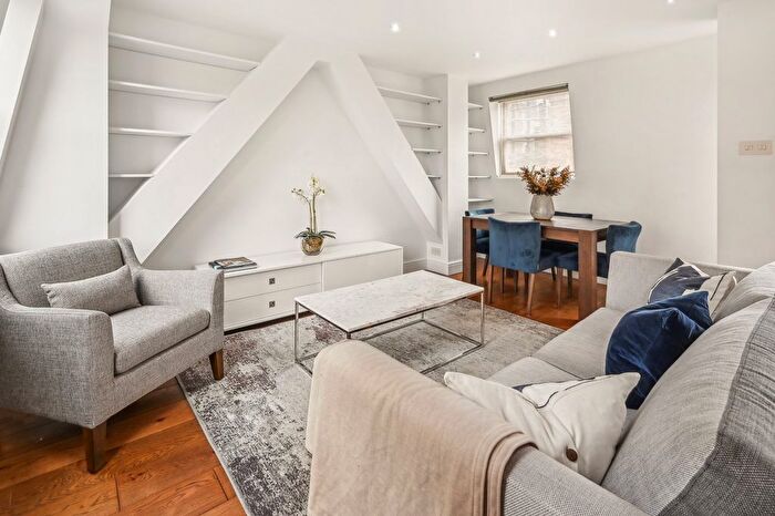 2 Bedroom Flat To Rent In Princes Street, Mayfair, W1B