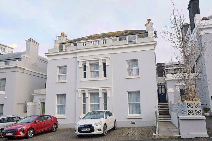 3 Bedroom Flat To Rent In Lockyer Street, Plymouth, PL1