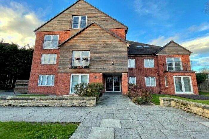 2 Bedroom Flat To Rent In Daisy Bank Road, Victoria Park, M14