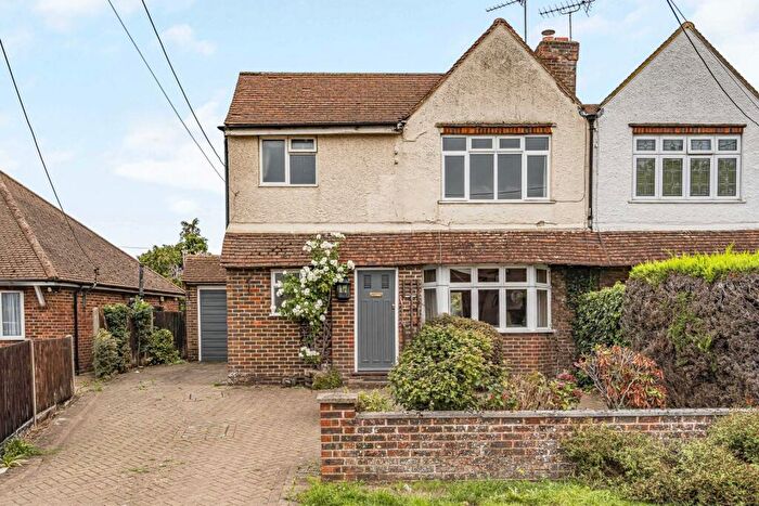 3 Bedroom Semi-Detached House For Sale In Manor Road, Ash, Surrey, GU12