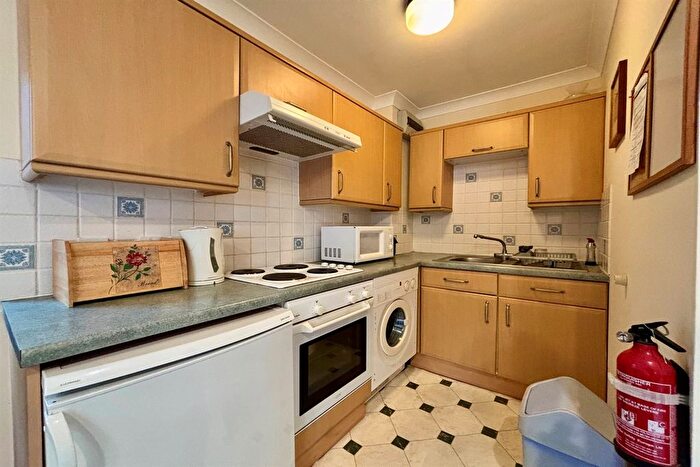 1 Bedroom Flat To Rent In The Annex, Iffley Village, OX4