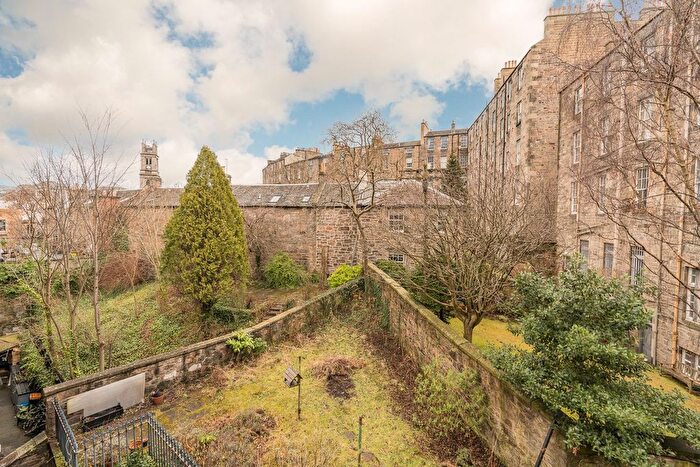 1 Bedroom Flat To Rent In St. Stephen Street, Edinburgh, EH3