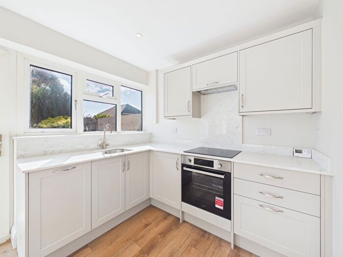 3 Bedroom Semi-Detached House To Rent In Wiston Avenue, Worthing, BN14