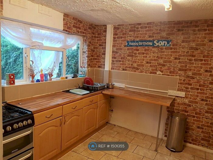 3 Bedroom Terraced House To Rent In Dagenham, Dagenham, RM10