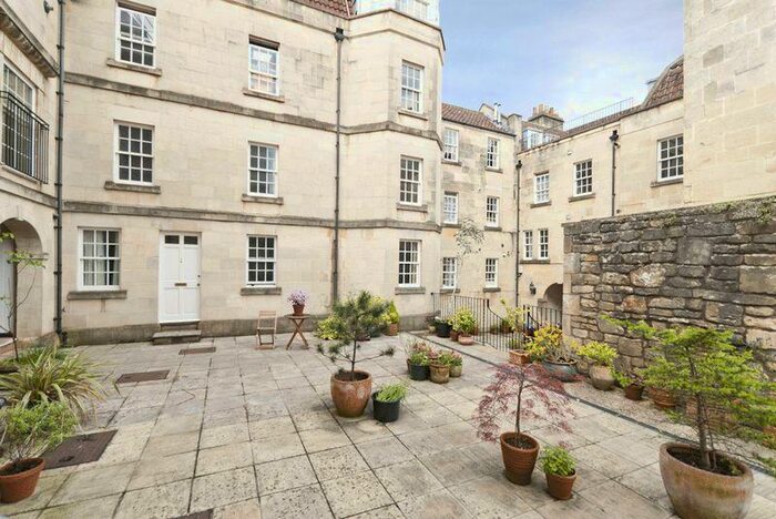 2 Bedroom Apartment To Rent In Widcombe Parade, Bath, BA2