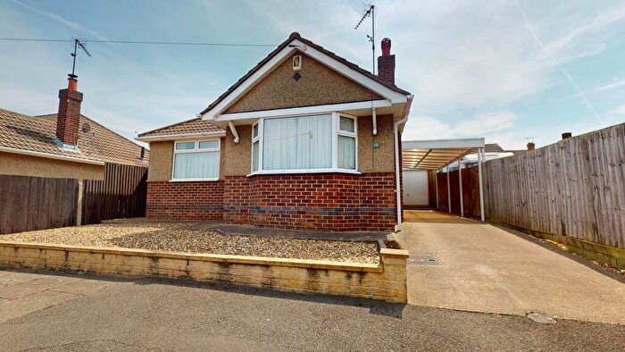 2 Bedroom Bungalow For Sale In Sunningdale Close, Kingsley, NN2