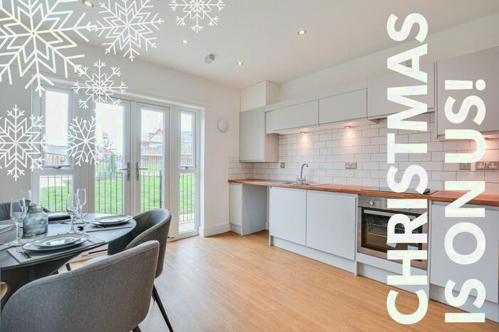 4 Bedroom Town House To Rent In Scholars View, Hetton-Le-Hole DH5